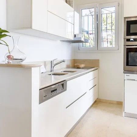 Villa La Florentina, Sea-side apartment between Nice&Monaco Apartamento *