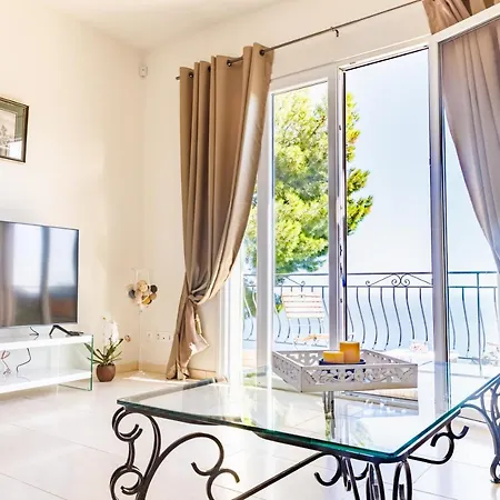 Villa La Florentina, Sea-side apartment between Nice&Monaco Apartamento