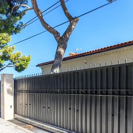 Sea View With Private Secure Parking 1